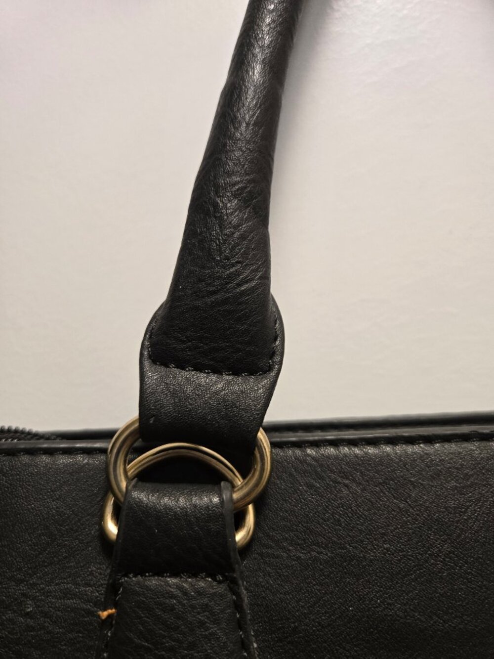 SOURCE UNKNOWN Women's Black Faux Leather Shoulder Bag - Large - Picture 13 of 14
